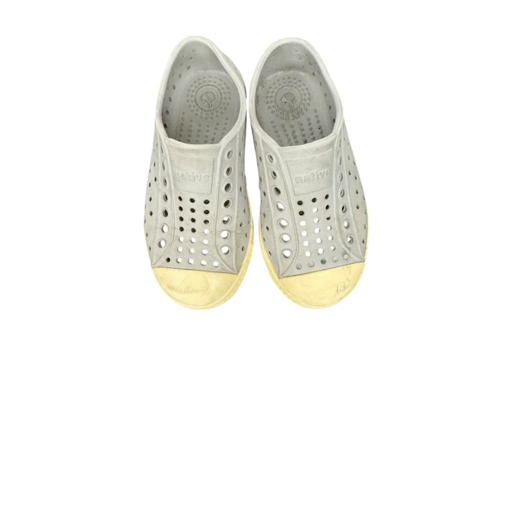 Native Jefferson Water Shoes Kids Toddler C9 3-4 Gray Slip On Waterproof Outdoor